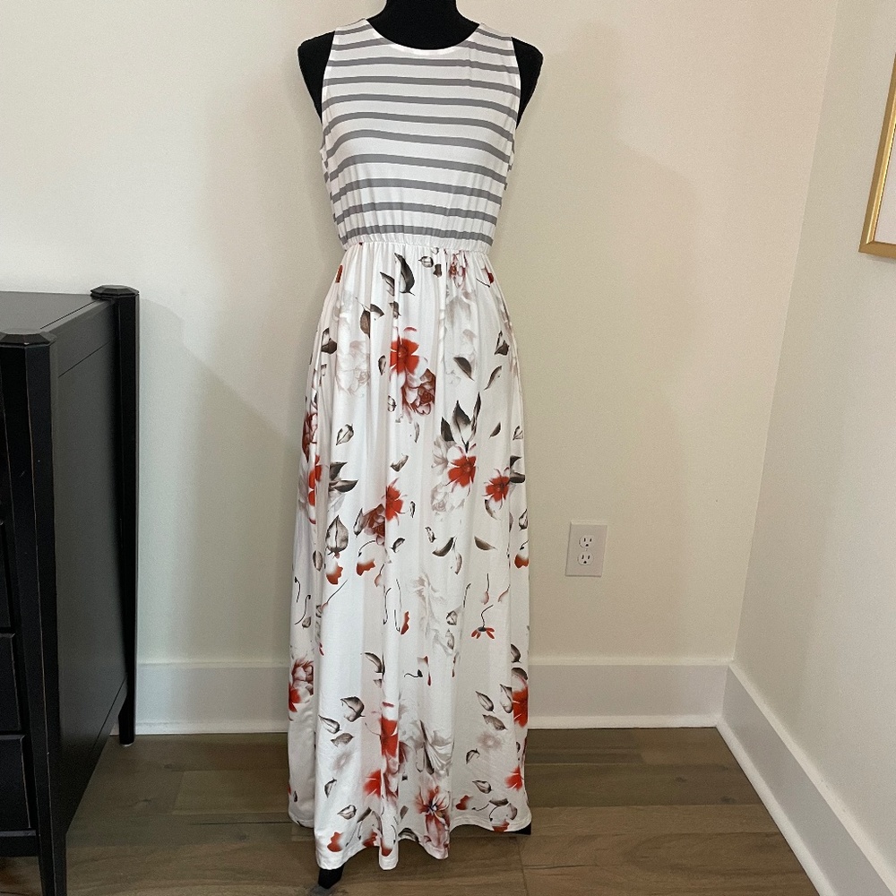 Simplee Apparel Women's Small Casual Floral Print Striped Maxi Dress